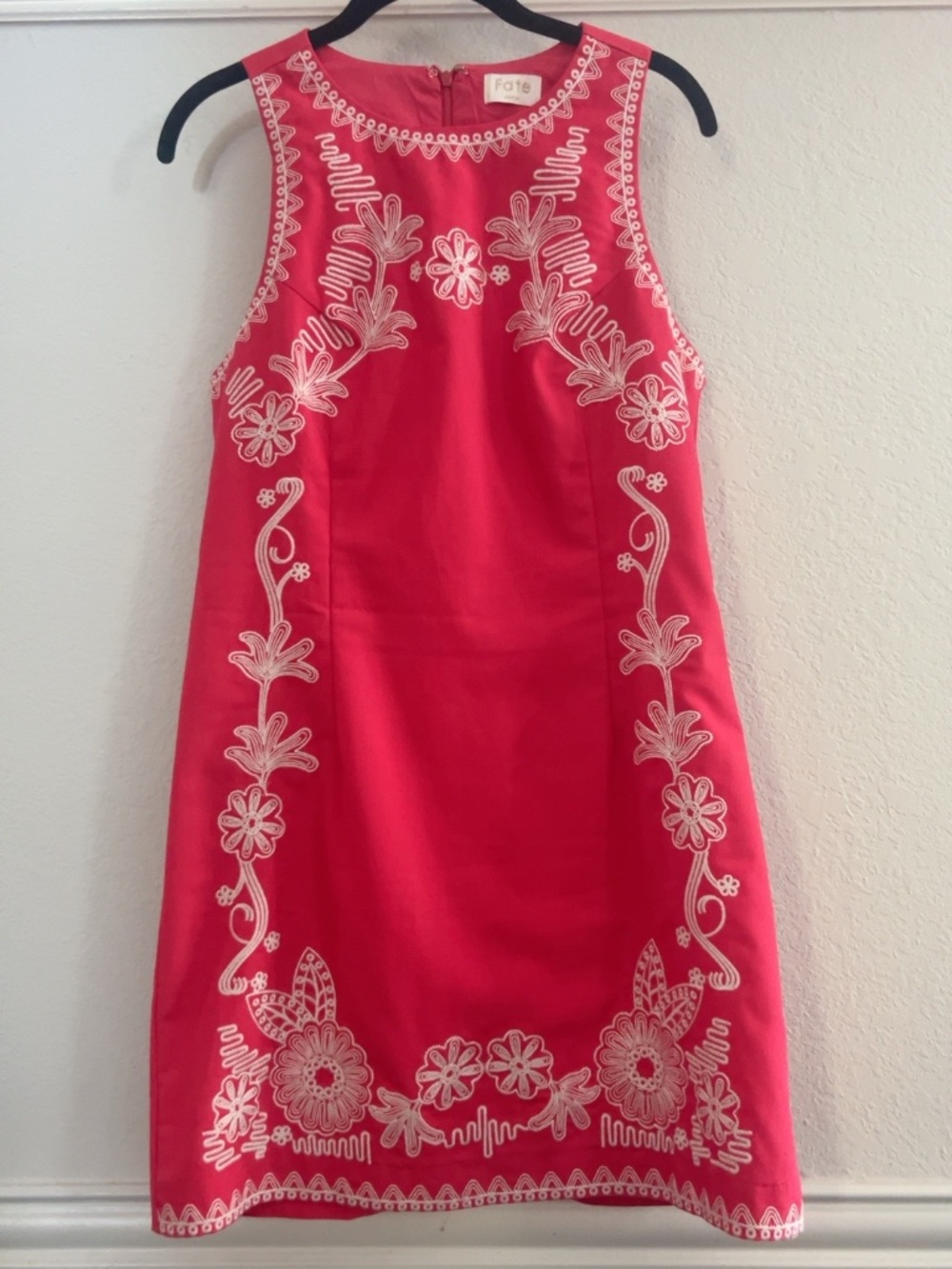 Fate Medium Pink Embroidered Sleeveless Mini Shift Dress Boho Floral